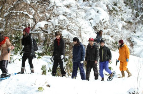 กิจกรรมเดินใน Owani-cho " การสำรวจป่า " - เดินเล่นในต้นฤดูใบไม้ผลิ Satoyama