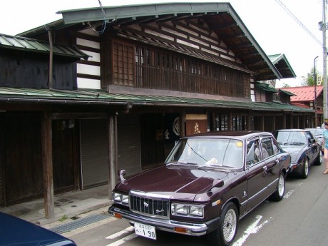 "Classic Car Club" em Aomori / Kuroishi-Para reunir 200 carros famosos de todo o Japão