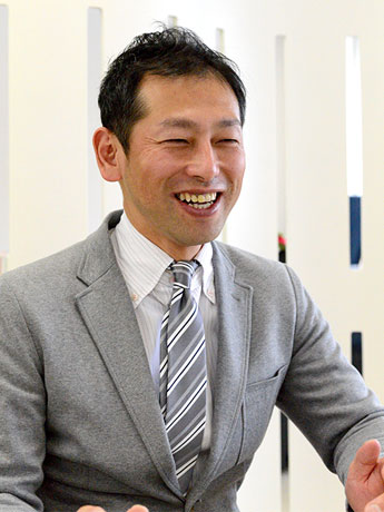 ผู้นำระดับสูงจากภาคอุตสาหกรรมสถาบันการศึกษาและรายงานของรัฐบาลที่ผลการประชุม COI ระดับชาติของ Hirosaki Summit-Hirosaki University