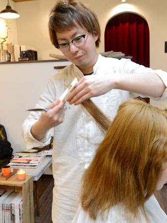 Салон красоты Хиросаки "ИРОДОРИ" празднует свой 1-й юбилей-Менеджер "Я хочу делать все, что могу придумать"