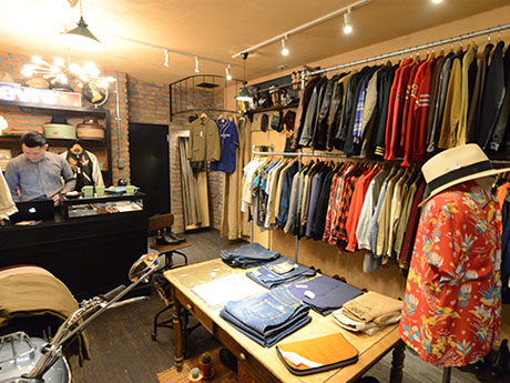 弘前/ 大町二手服裝店經理直接從國外購買