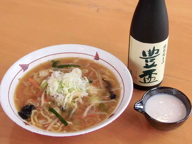 Collaboration with local sake brewery at Sake Kasumi ramen at Hirosaki restaurant