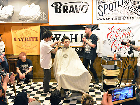 Divulgação da cultura como um evento de barbeiro "local de encontro social adulto" em Hirosaki
