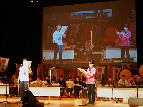 हिरोसाकी में "हिरोसाकी कैसल कंस्ट्रक्शन" की थीम के साथ एक सस्वर नाटक, जो स्थानीय खपत के लिए स्थानीय उत्पादन के लिए मनोरंजन प्रदान करता है