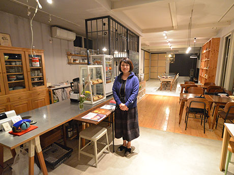 Hirosaki's cafe "meeting place indriya", 5th anniversary of the former teacher