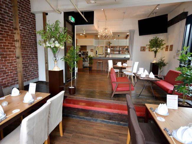 O restaurante "Churros" de Hirosaki foi renovado em função da diversificação da demanda de casamento