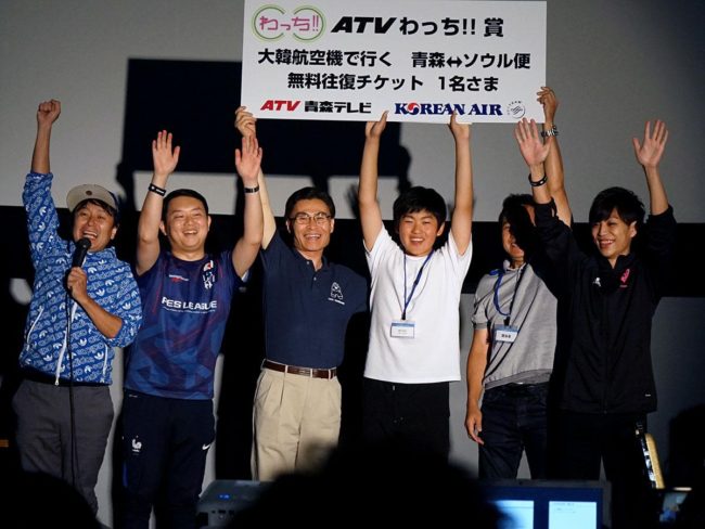 Aomori में "एस्पोर्ट्स" टूर्नामेंट 15-वर्षीय जीत समर्थक