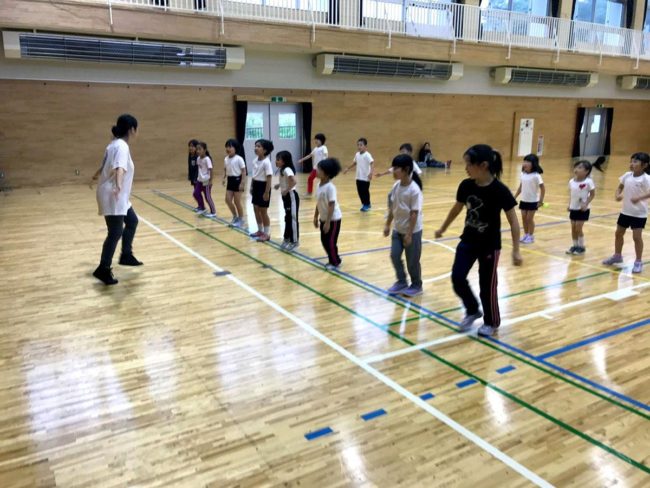 히로사키에서 자녀의 현재 상태를 알 포럼 지역 스포츠 본연의 자세를 묻는다