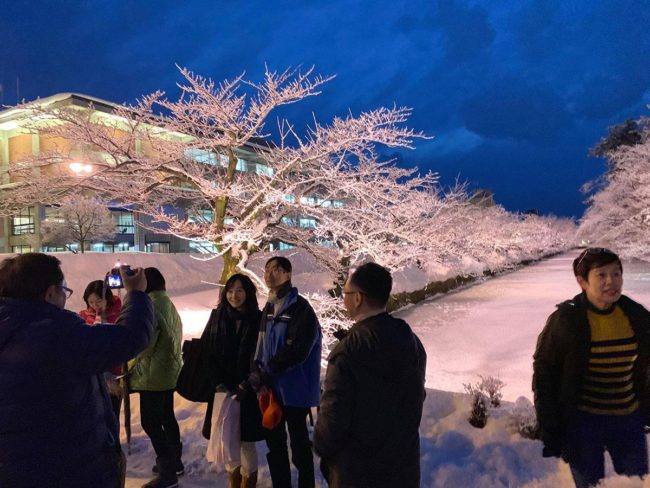 Attracting inbound tourism in Hirosaki Visiting a Malaysian travel agency and lighting up