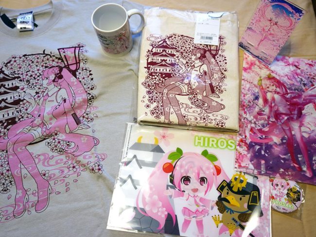 Preventa de productos de "Sakura Miku" en las instalaciones del Hirosaki Cherry Blossom Festival 5 en la ciudad