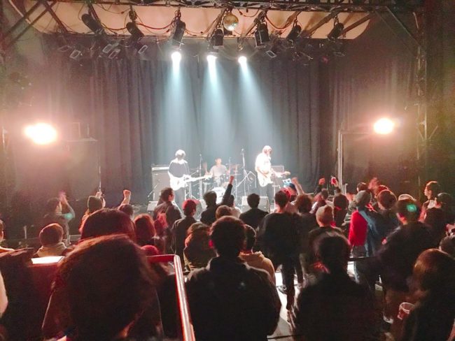 Evento en vivo planeado por fanáticos de la música en Hirosaki 7 grupos de indies de dentro y fuera de la prefectura