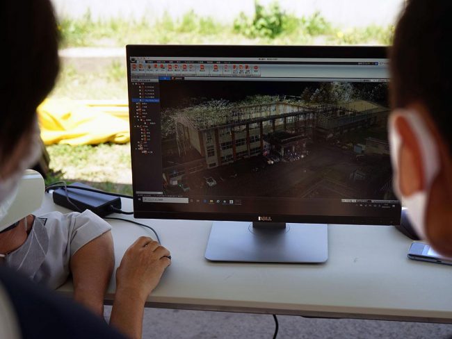 Курс по гражданскому строительству в неполной средней школе Аомори Знакомство с новейшими технологиями, такими как дроны и 3D-сканирование