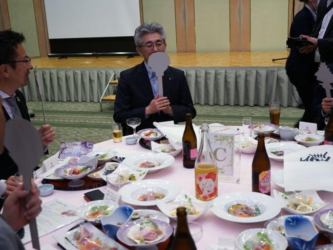 हिरोसाकी में एक "नई जीवन शैली" को शामिल करने वाले भोज का प्रस्ताव आर्थिक गतिविधियों की बहाली की खोज