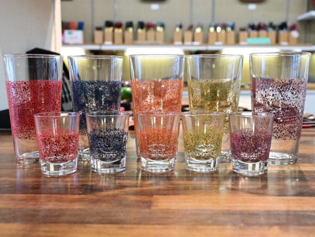 Tsugaru Nuri's newly designed product "Touching Tsugarnuri" A modern arrangement in transparent glass