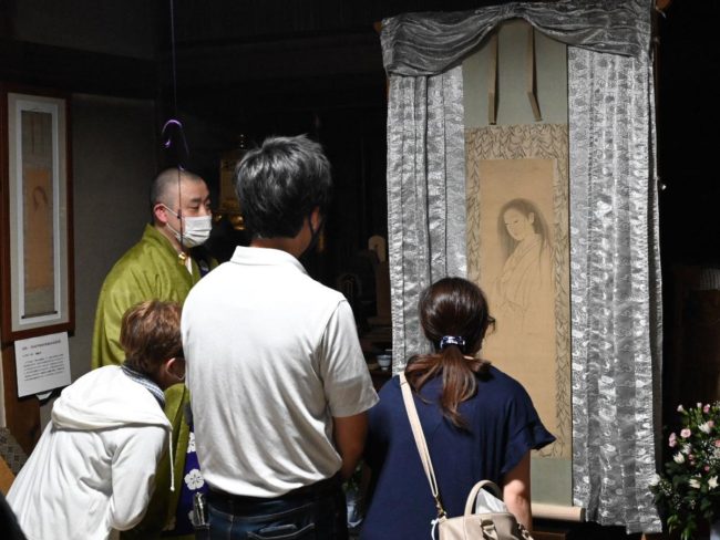 Pintura fantasma de Maruyama Okyo lançada no dia 1