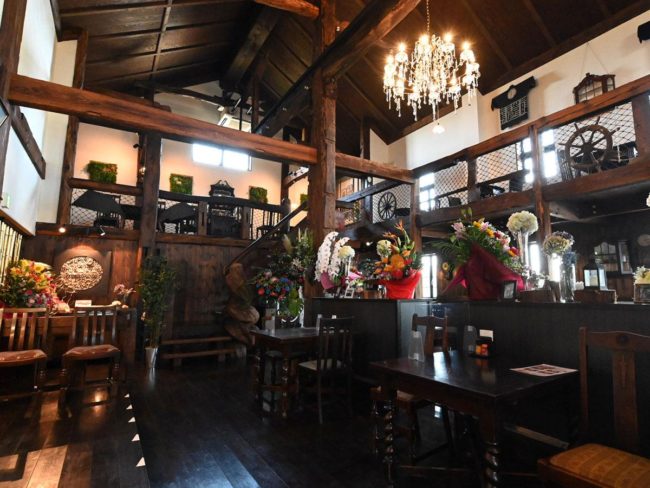 在弘前古色古香的咖啡店舊址開設“Curry & Cafe Siesta”