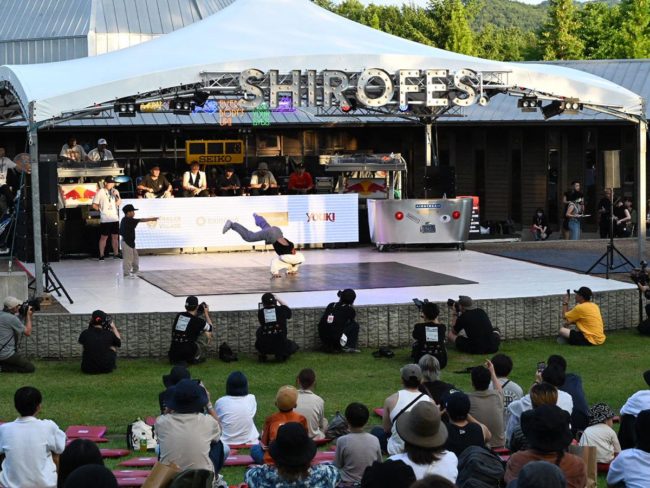 弘前的舞蹈和表演“SHIROFES”第一天來自日本各地的1500人