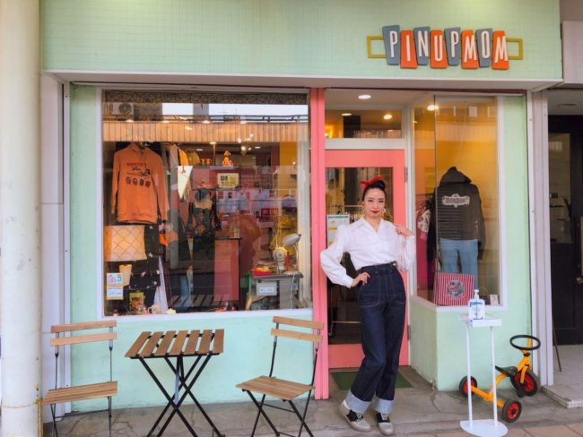 Kedai retro Amerika Aomori "Pin-up Mom" ulang tahun ke-2 dekat dengan pelanggan yang membesarkan anak