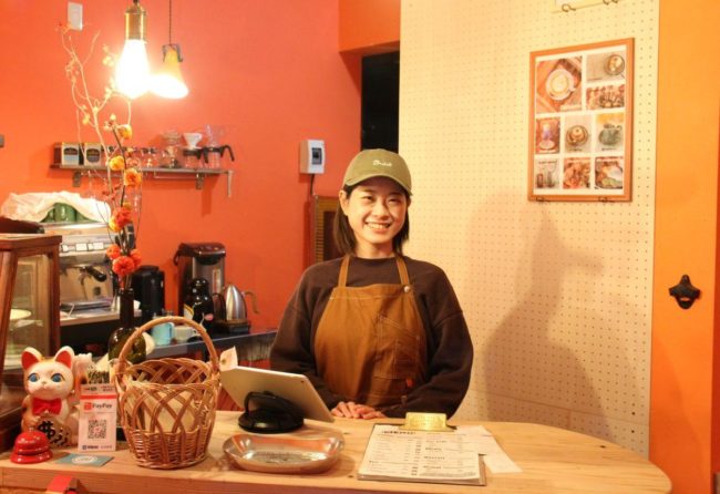 Cafetería de Aomori "Lil Coffee Stop" 1er aniversario pudín limitado a la moda