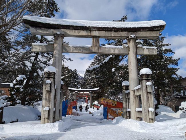 NHK "Yuku Toshi Kuru Toshi" transmitido en vivo en el santuario de Iwakiyama Primera vez en la prefectura de Aomori en 12 años