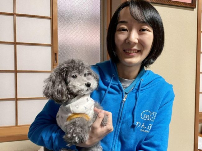 Kelas "latihan anjing" di Aomori Dibuka oleh jurulatih dengan kelayakan standard dunia