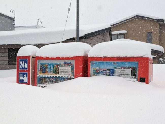 青森的自動售貨機冬季關閉當地人了解雪國的獨特情況