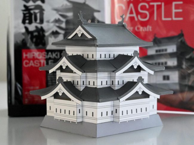 弘前城塔的纸模型出售 1/90 比例实物