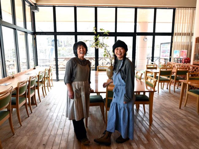 青森縣白神山地的咖啡店白神豆腐 當地傳統豆腐的製作