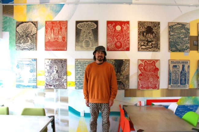 MAJIO在青森縣大畑的一家咖啡店舉辦的以“春夏秋冬”為主題的版畫展