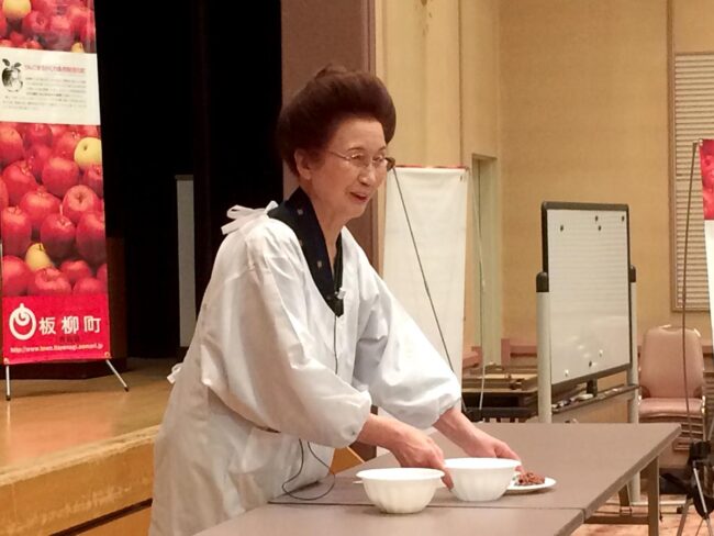 弘前“大和屋飯糰”課堂：88歲的妻子分享她的“想法”和“技巧”