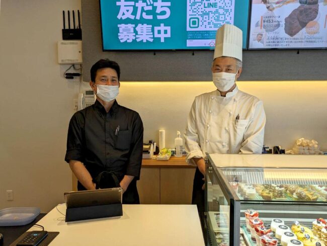 हिरोसाकी में नई मिठाई की दुकान "छुट्टियों पर" "कैसल" के पूर्व पेस्ट्री शेफ