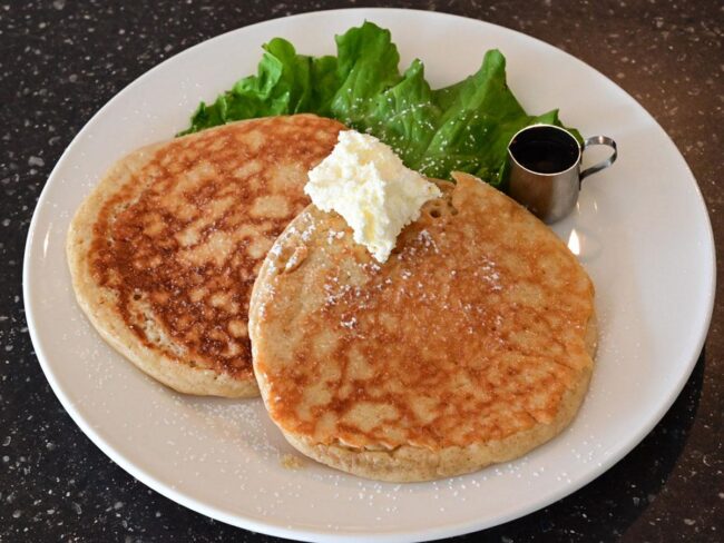 Hirosaki cafe "Dolph" offers morning service: pancakes for breakfast
